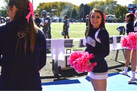Moravian Homecoming Motivates Hounds to Dominate the Turf