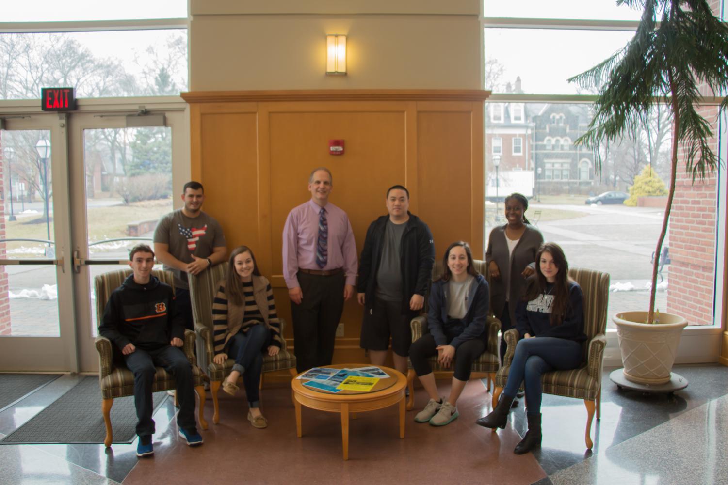 Members of Amrhein Investment Club’s Executive Officers. Advisor, Dr. Kaskowitz and President Shun Yang are standing center.