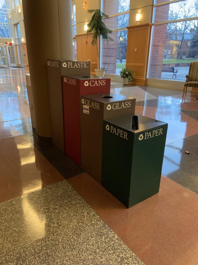 Garbage cans and recycling bins in PPHAC invite students and faculty to properly dispose of their waste and practice environmentally friendly procedures. 