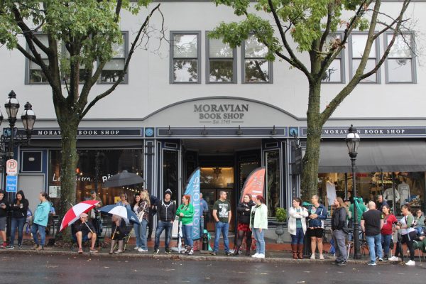 Photo by Lola Offenback. Crowds gathered outside of the Moravian Bookshop. 