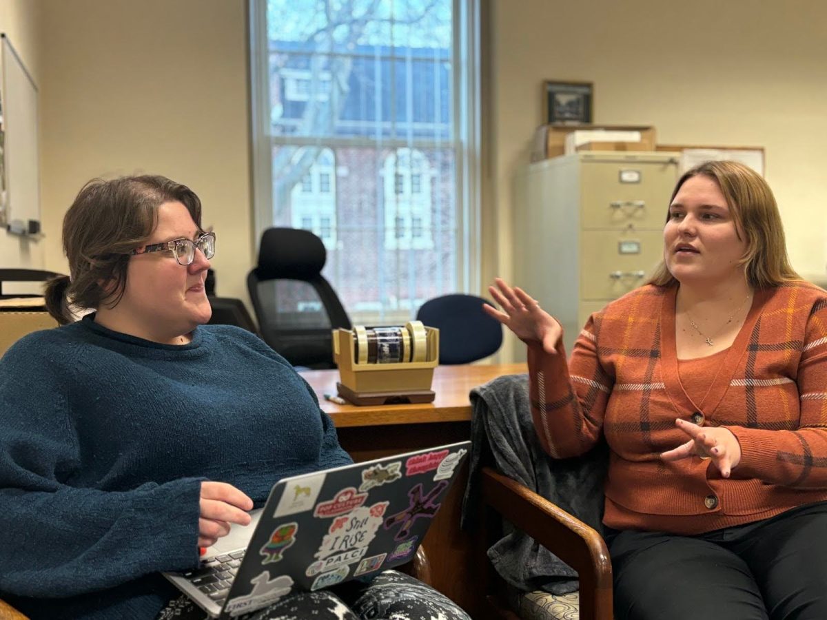 Photo by AJ Minnich. Pictured: left Kris Beutler, right Kathleen McClaughry ‘24.
